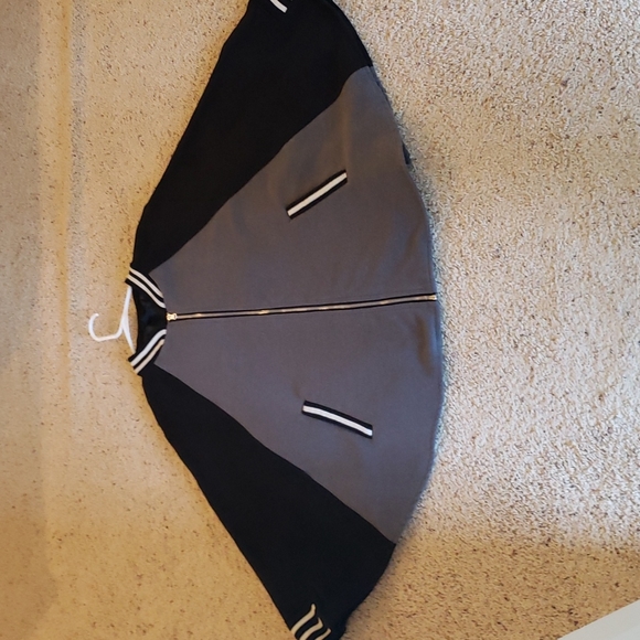 Steve madden poncho - Picture 3 of 5